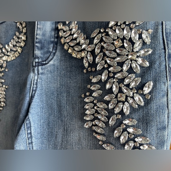 Cache Embellished Rhinestone Gems Denim y2K Statement Jean Size Women’s Sz 24 - Picture 10 of 16